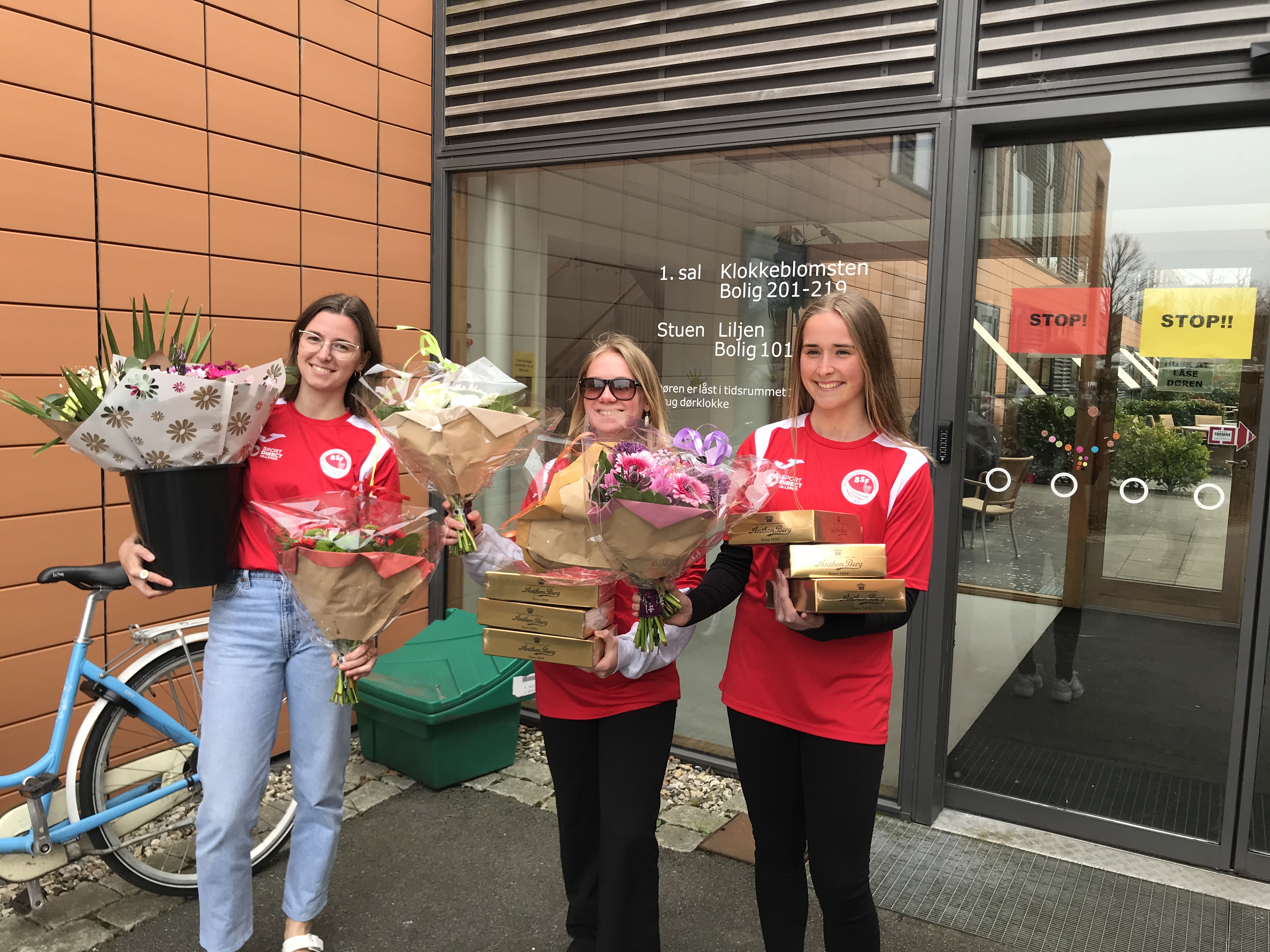Blomster og chokolade til Ballerup Kommunes Plejecentre